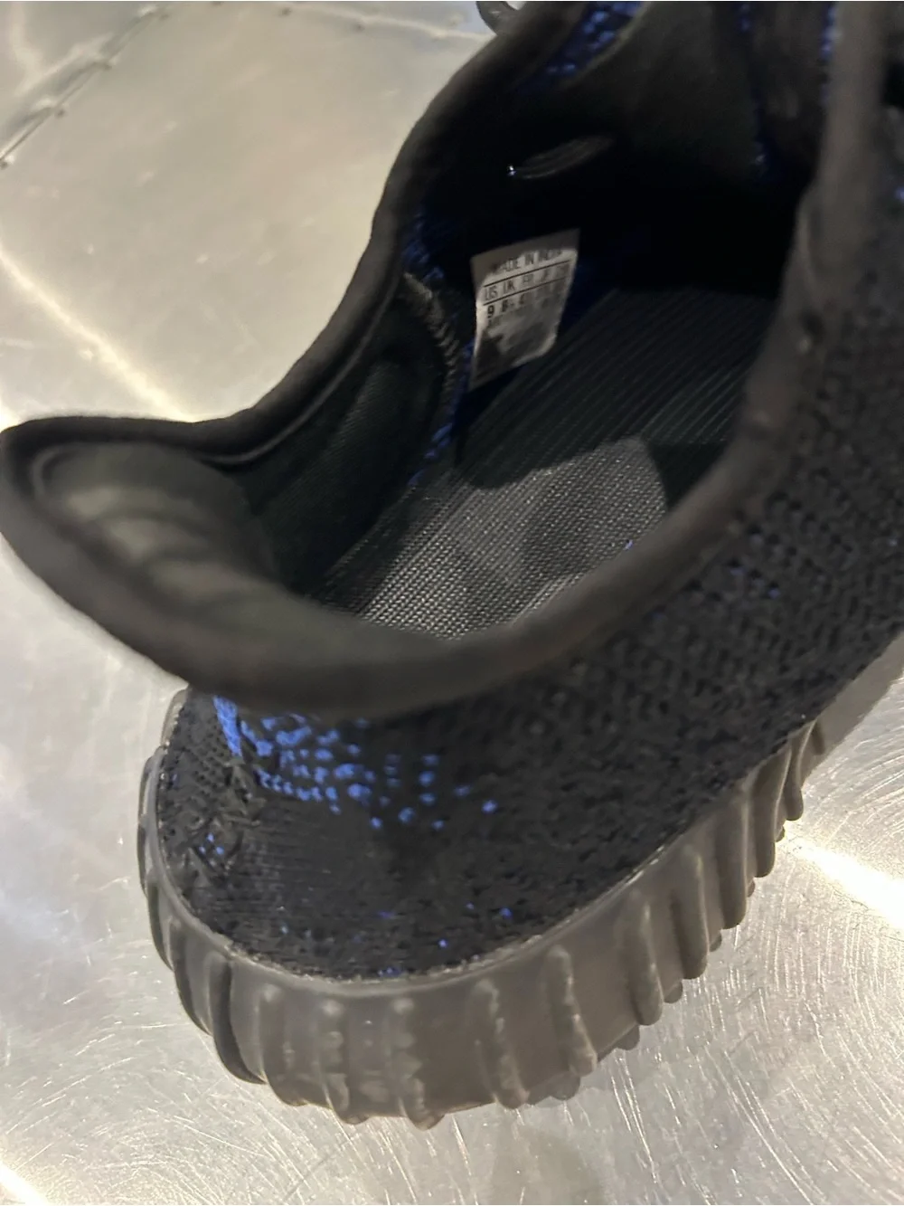 Adidas Yeezy Boost SPLY- 350 V2, size 9
